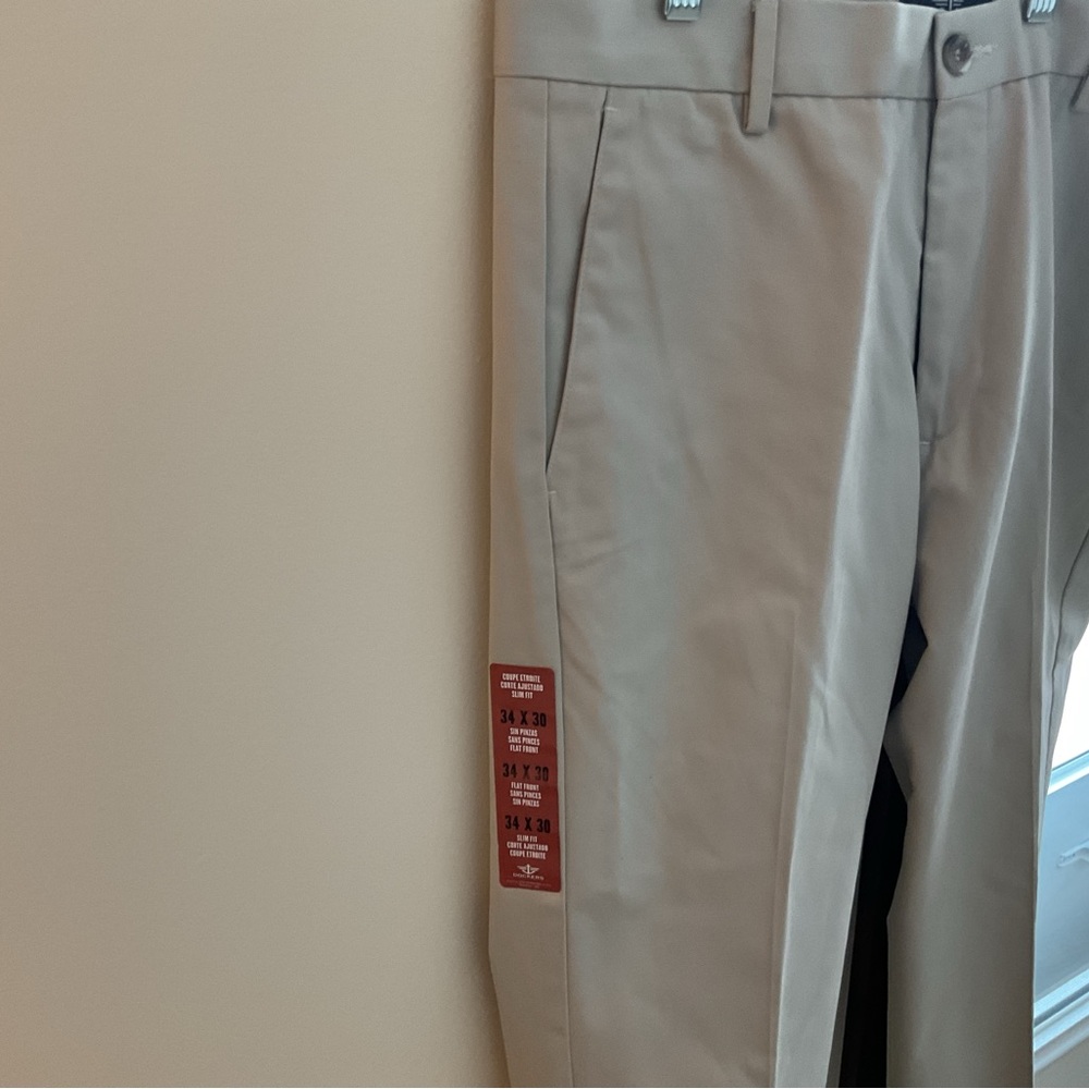 Genuine Dockers Men's Khaki Chinos